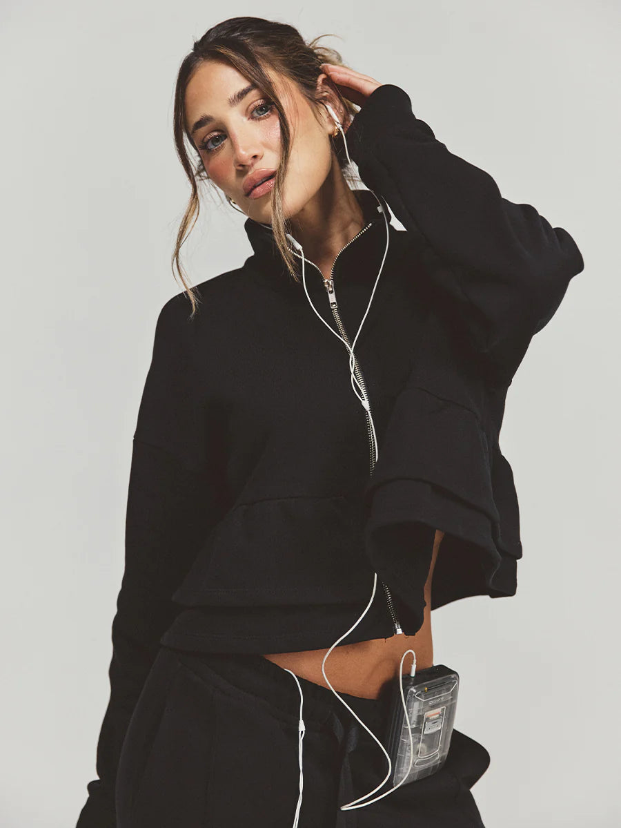CELEIT COQUETTE HOODIE BLACK